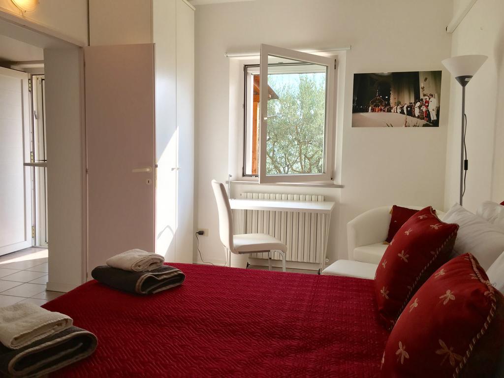 Assisi Villa Randr San Vitale Habitación foto